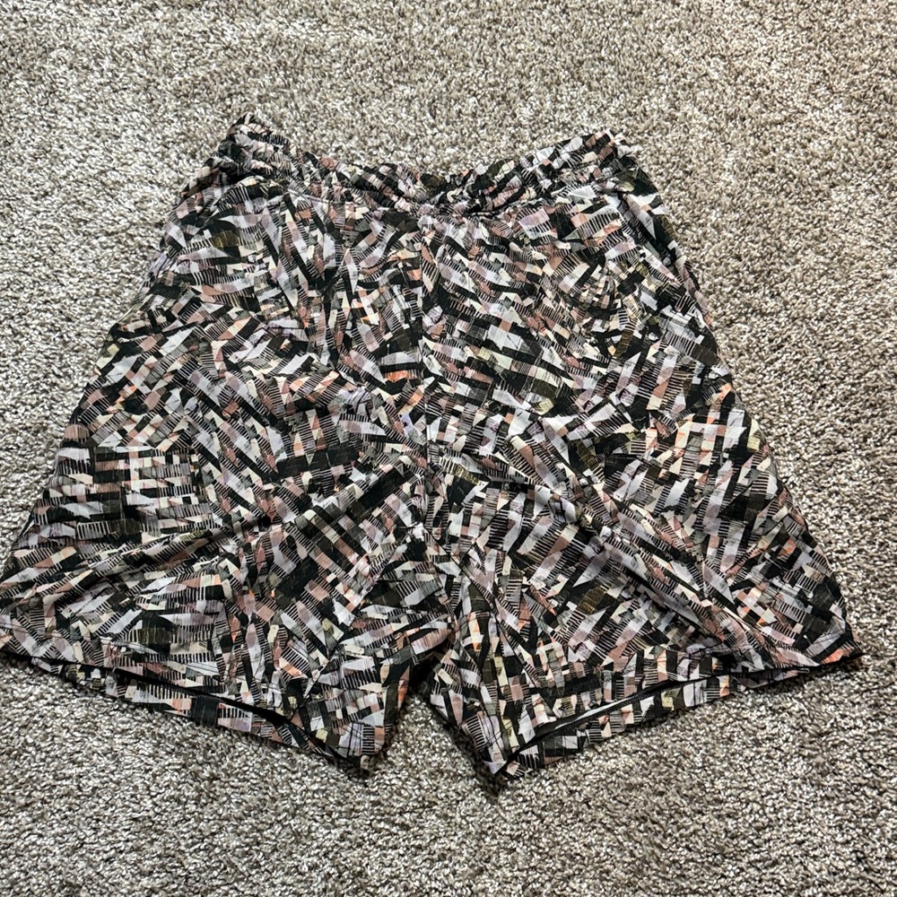 Lululemon Pace Breaker 7” LL Sz S Multicolor